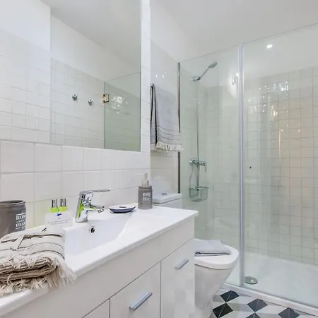 Santa Catarina Experience In Apartment Porto