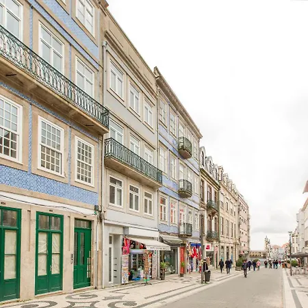 Santa Catarina Experience In Porto