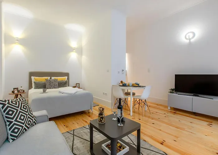 Santa Catarina Experience In Porto